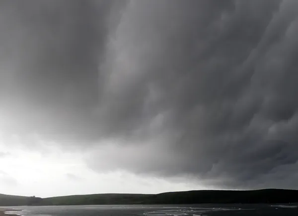 leading edge of a storm